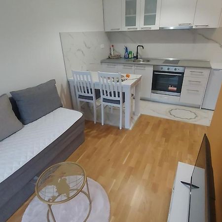 Apartman Solunska 18 بانيا لوكا المظهر الخارجي الصورة